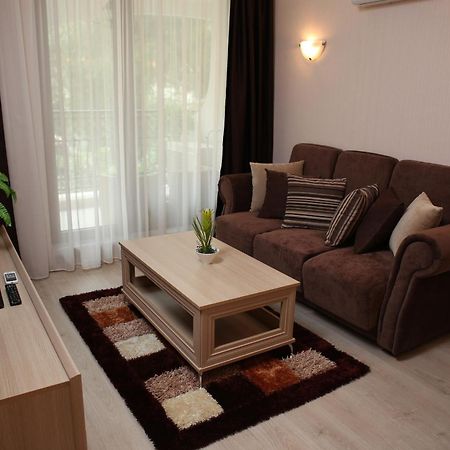 Harmony Suites Jungle Slăntjev Brjag Rum bild