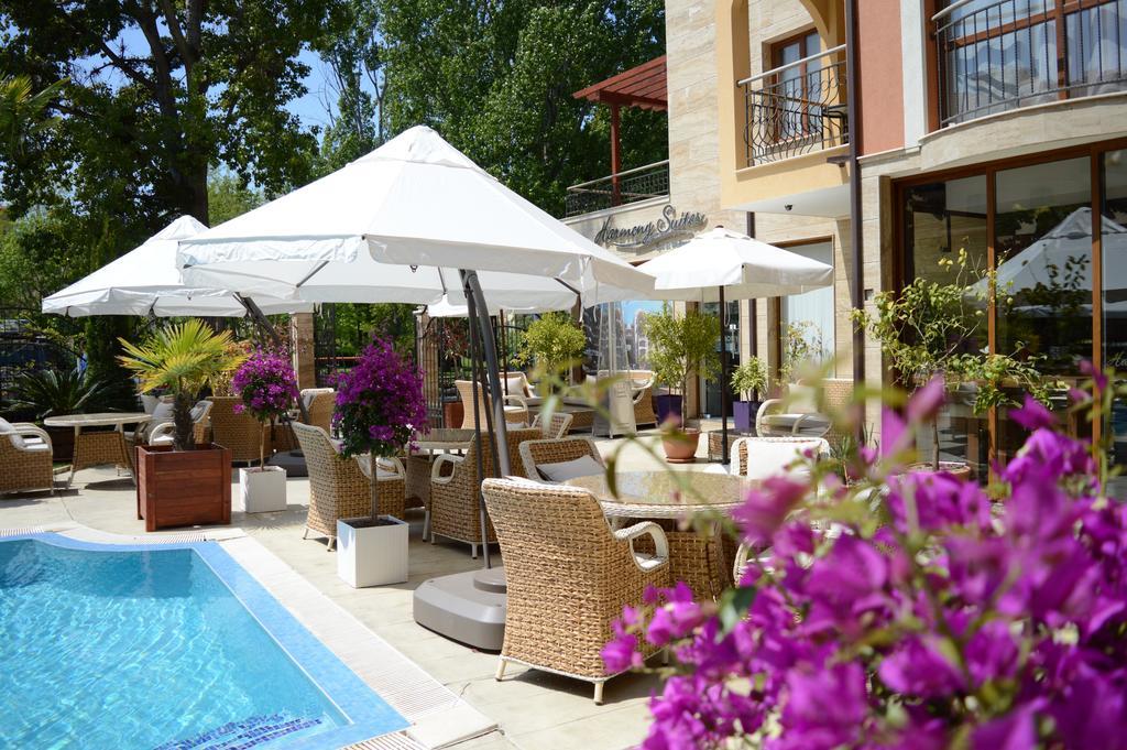 Harmony Suites Jungle Slăntjev Brjag Exteriör bild