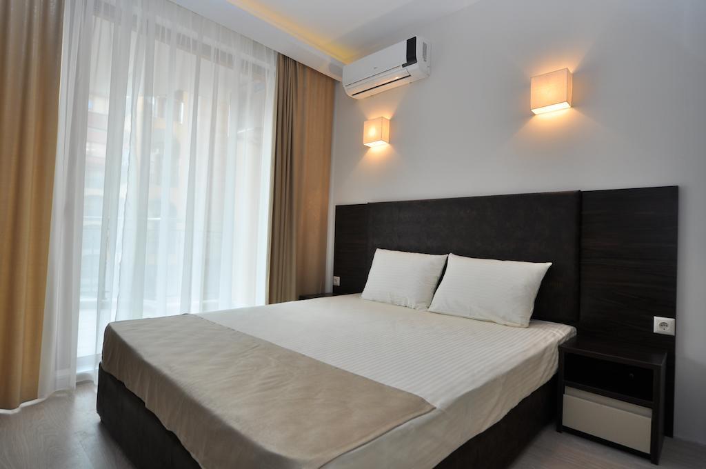 Harmony Suites Jungle Slăntjev Brjag Exteriör bild