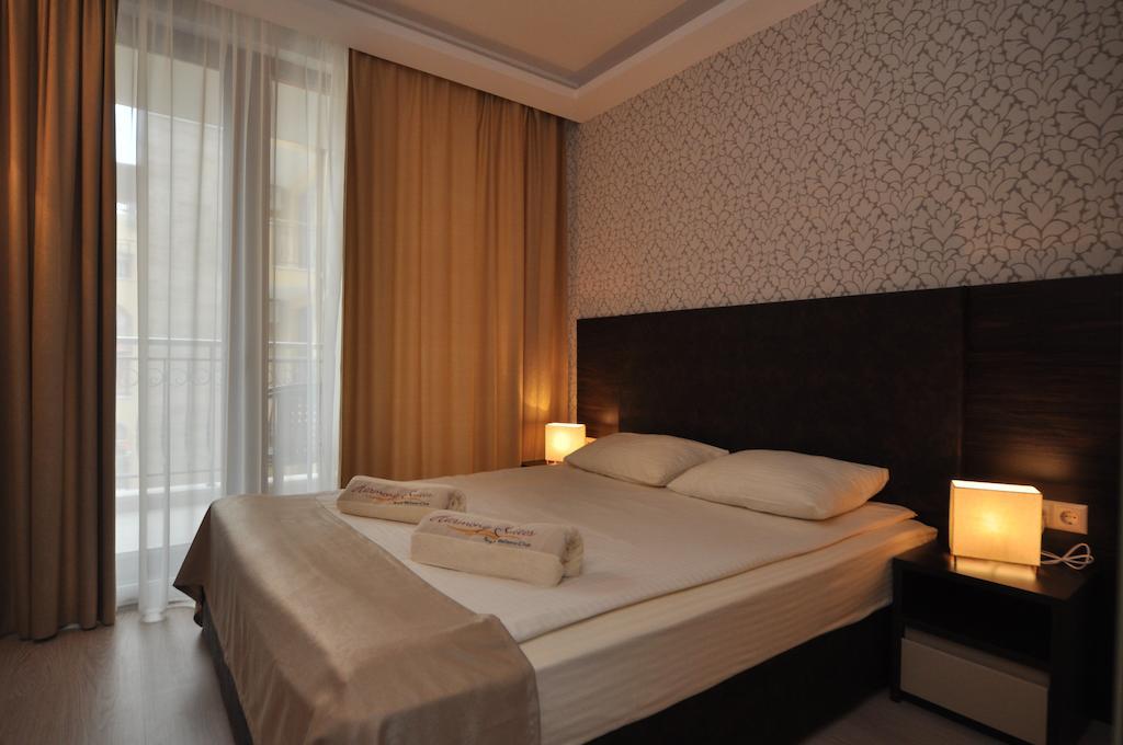 Harmony Suites Jungle Slăntjev Brjag Exteriör bild